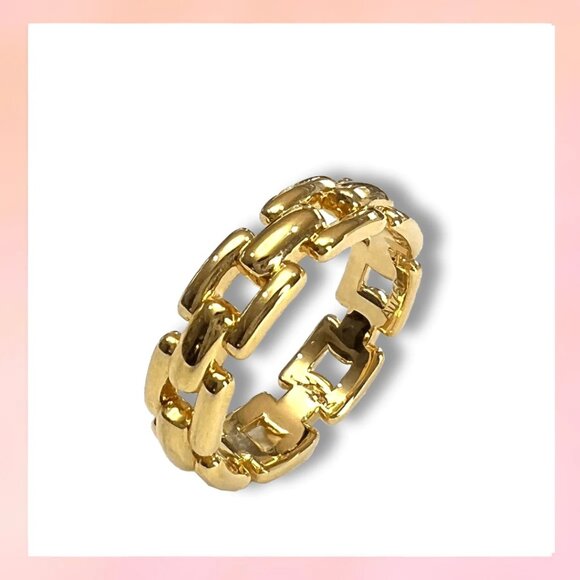 Jewelry - Gold Woven Chain Ring